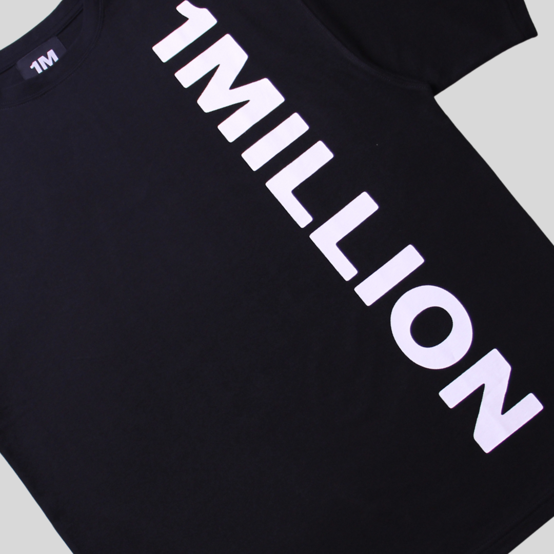 1M UNISEX T-Shirt Big Logo