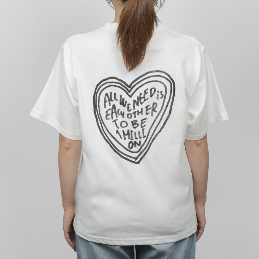 1M UNISEX T-Shirt Heart